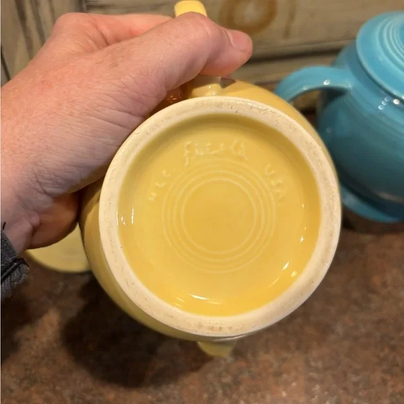 Yellow fiesta vintage  Teapot - Picture 6 of 6